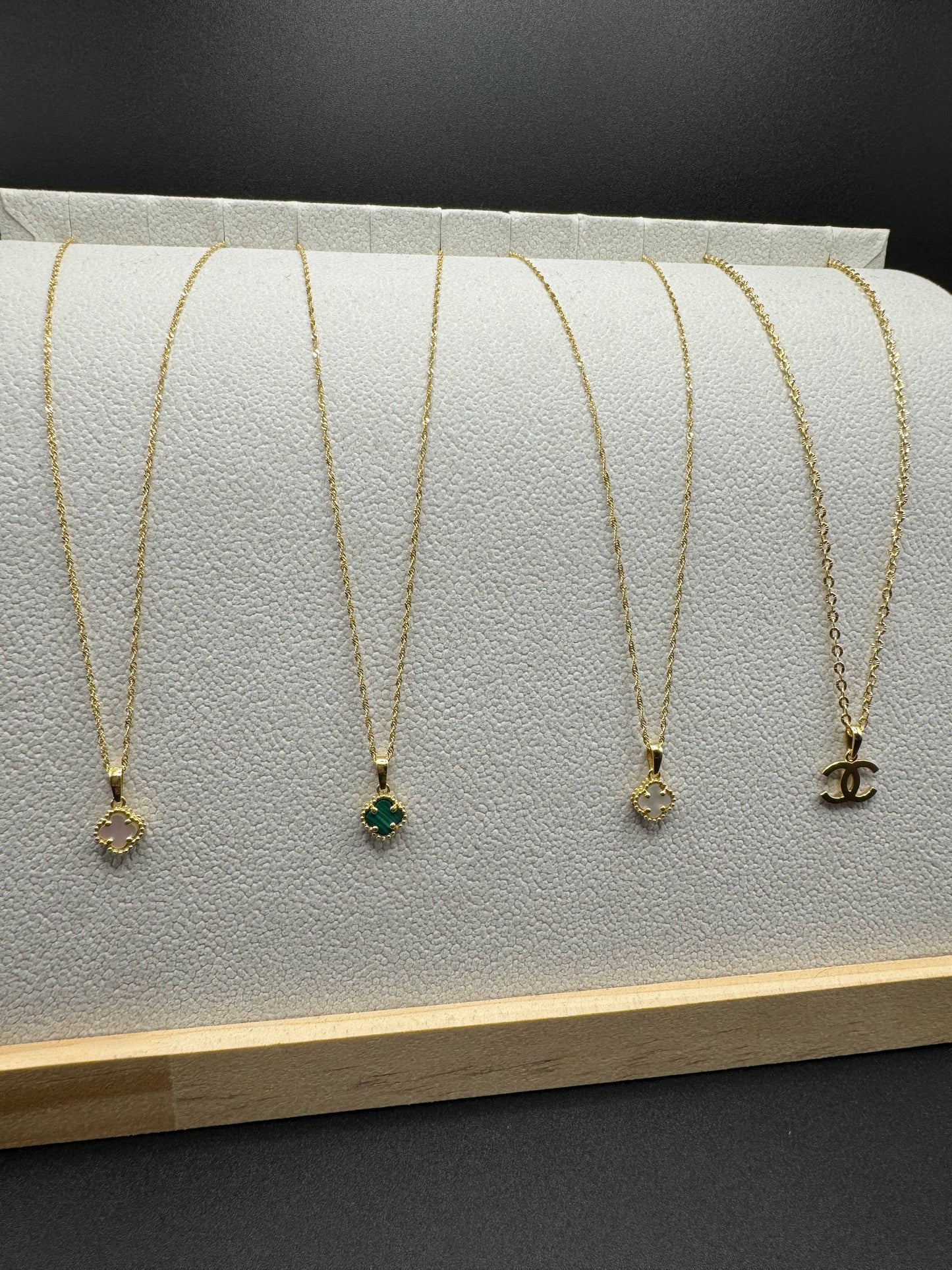 Chain with médium Clover