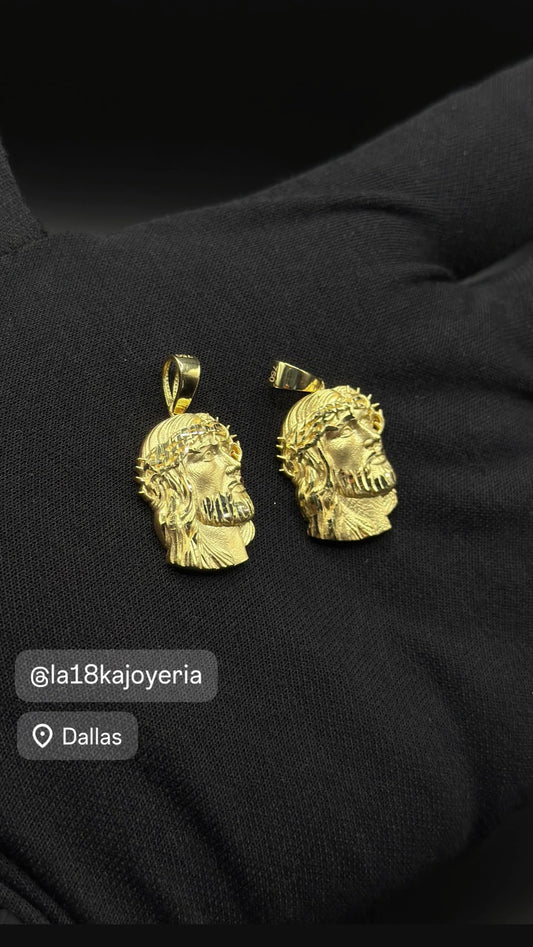 Jesús Charms
