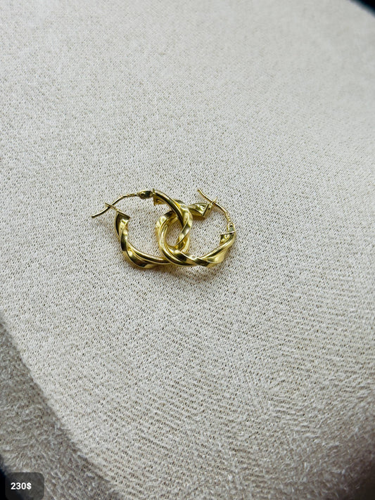 Earring Twisted